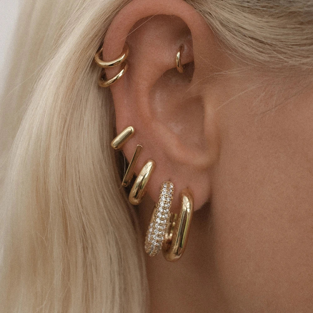 Boucles d’oreilles brillance dorée & éclat diamanté