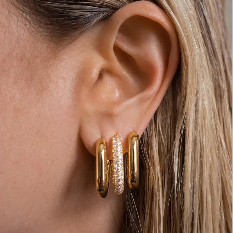 Boucles d’oreilles brillance dorée & éclat diamanté